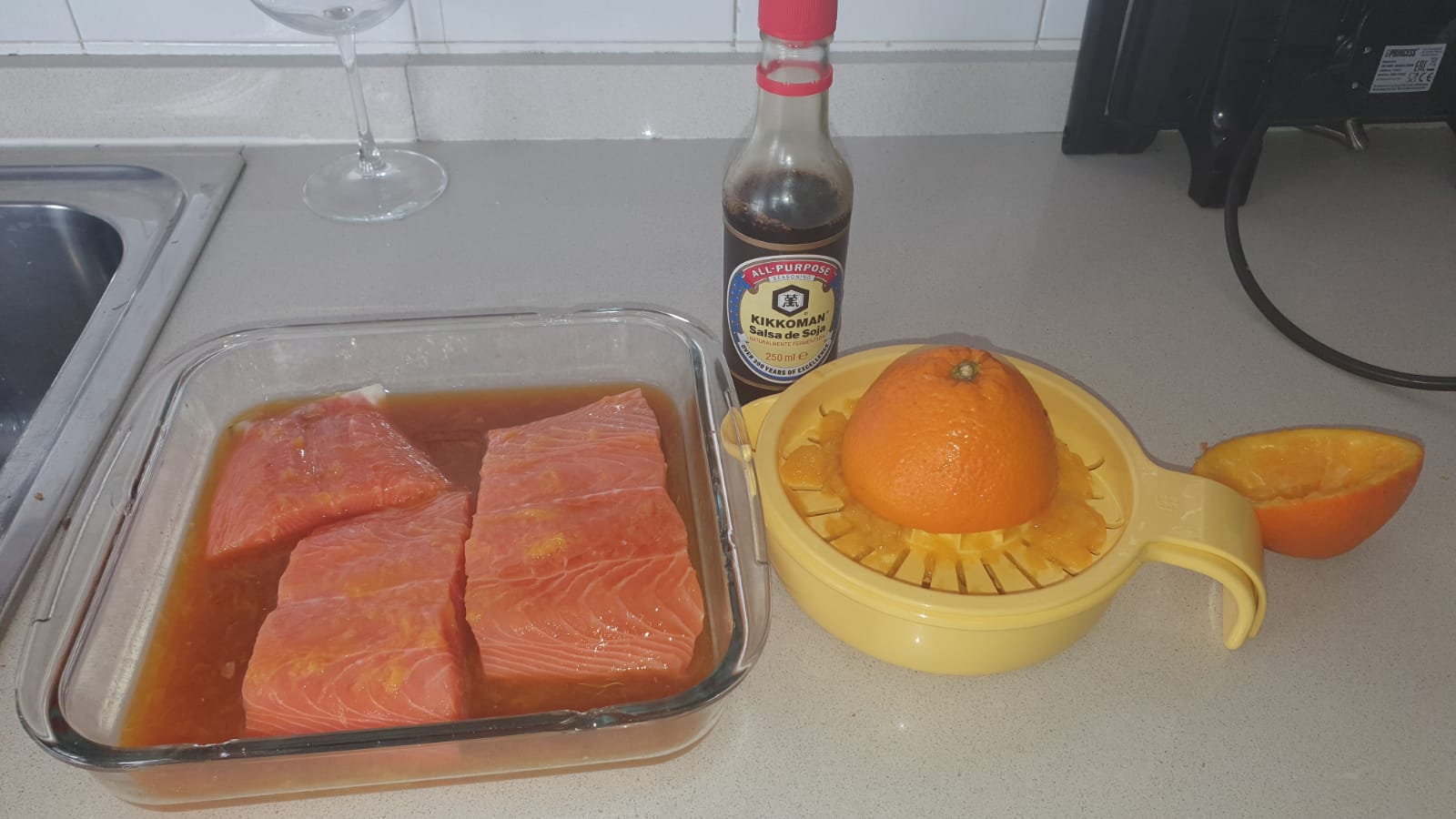 Salmón con soja y naranja